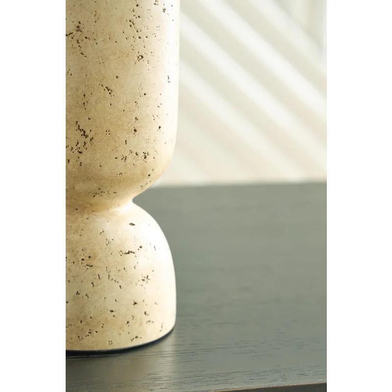 Bryons Vase