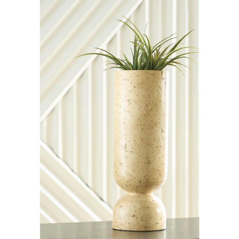 Bryons Vase