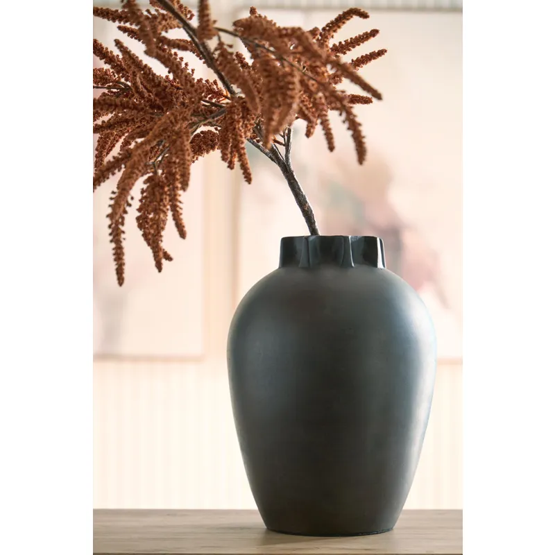 Kaslett Vase