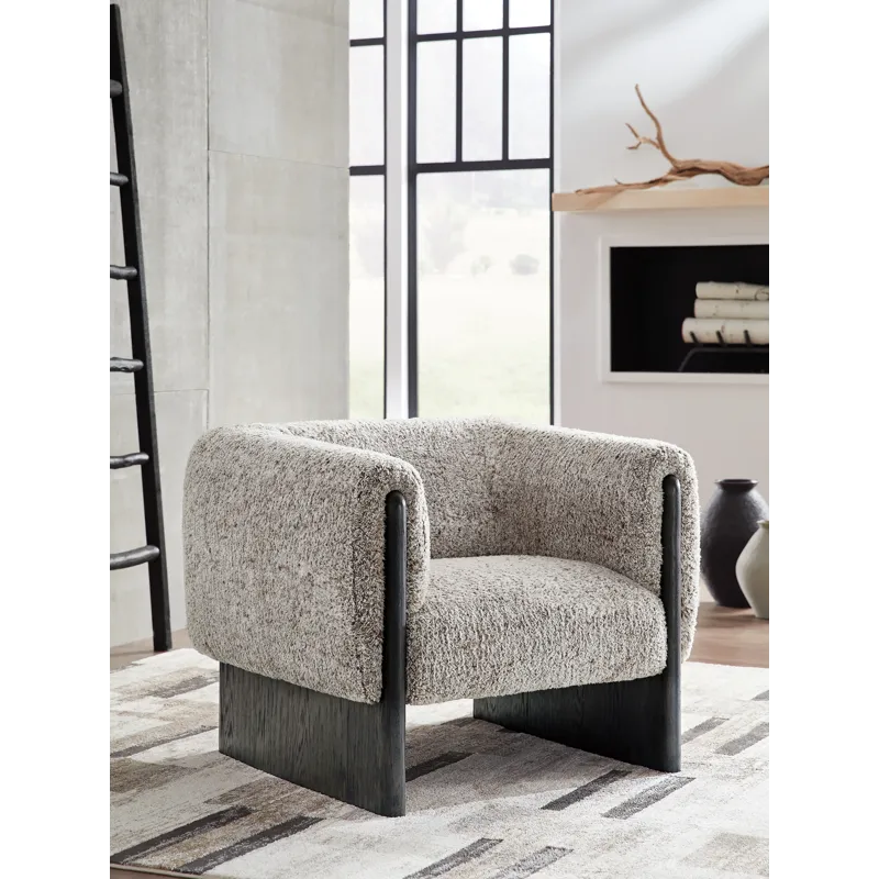 Olethea Accent Chair