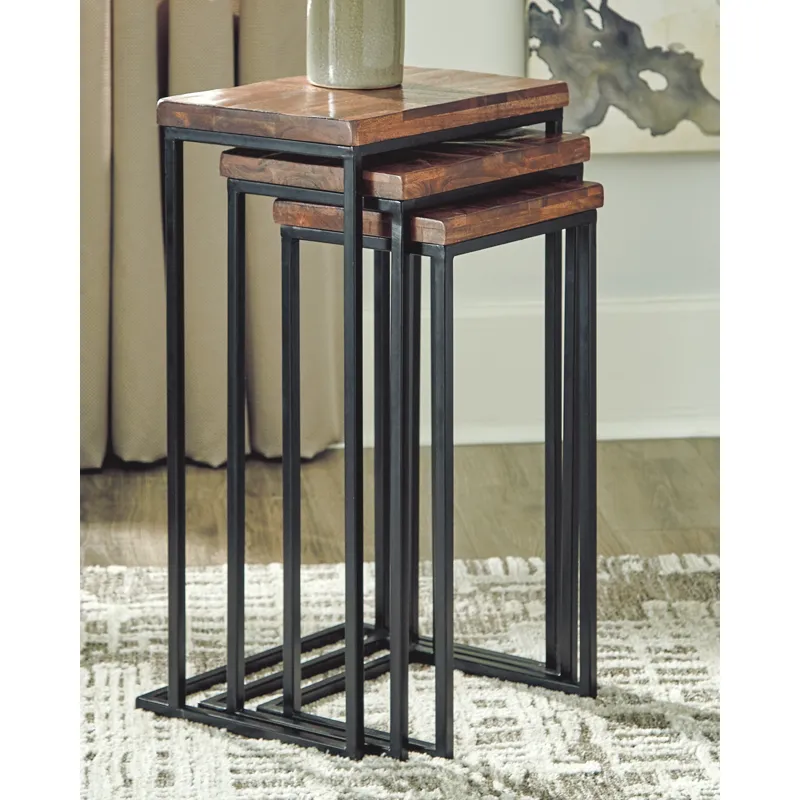 Cainthorne Accent Table (Set of 3)