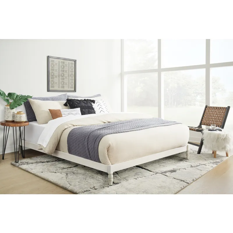 Tannally King Platform Bed