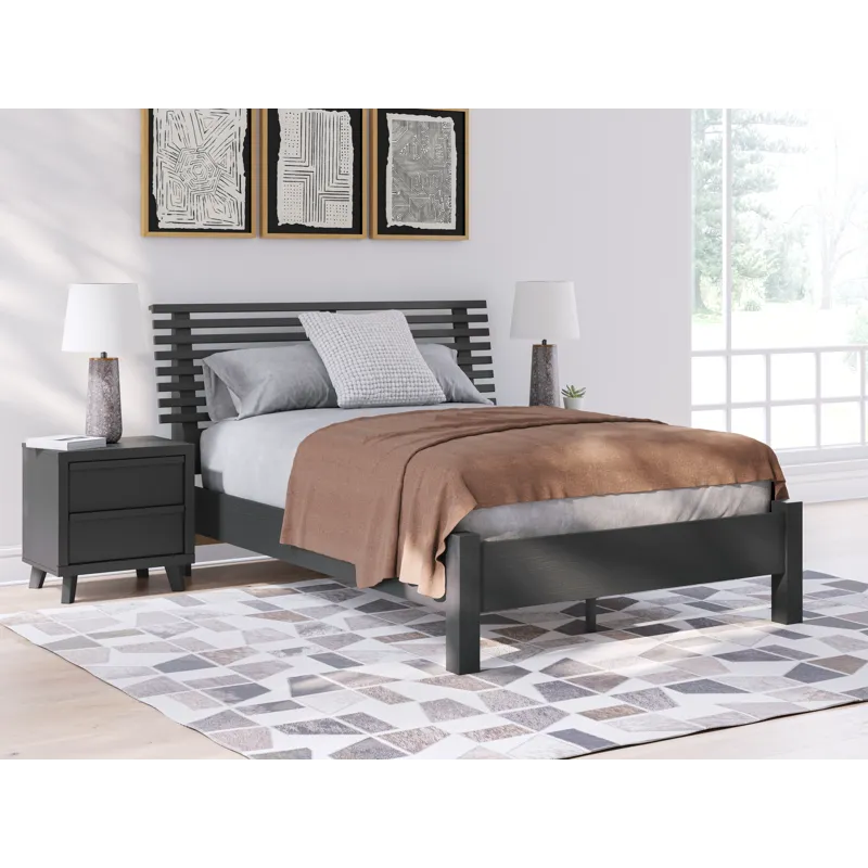 Danziar Full Slat Panel Bed