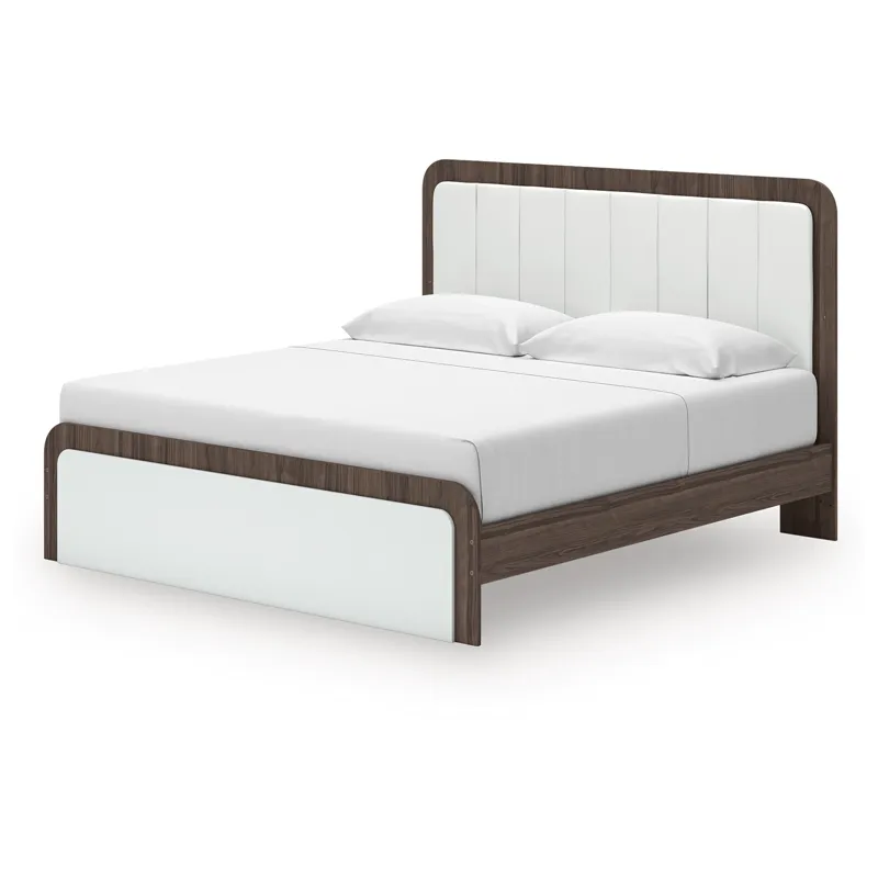 Kendanport King Upholstered Bed