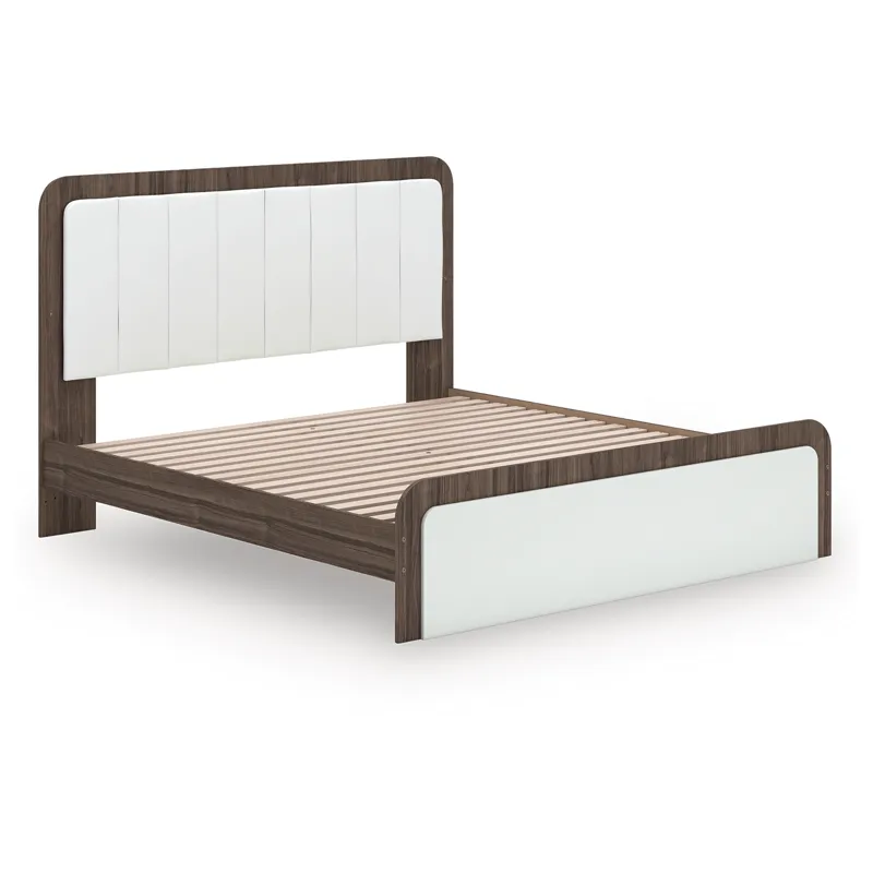 Kendanport King Upholstered Bed