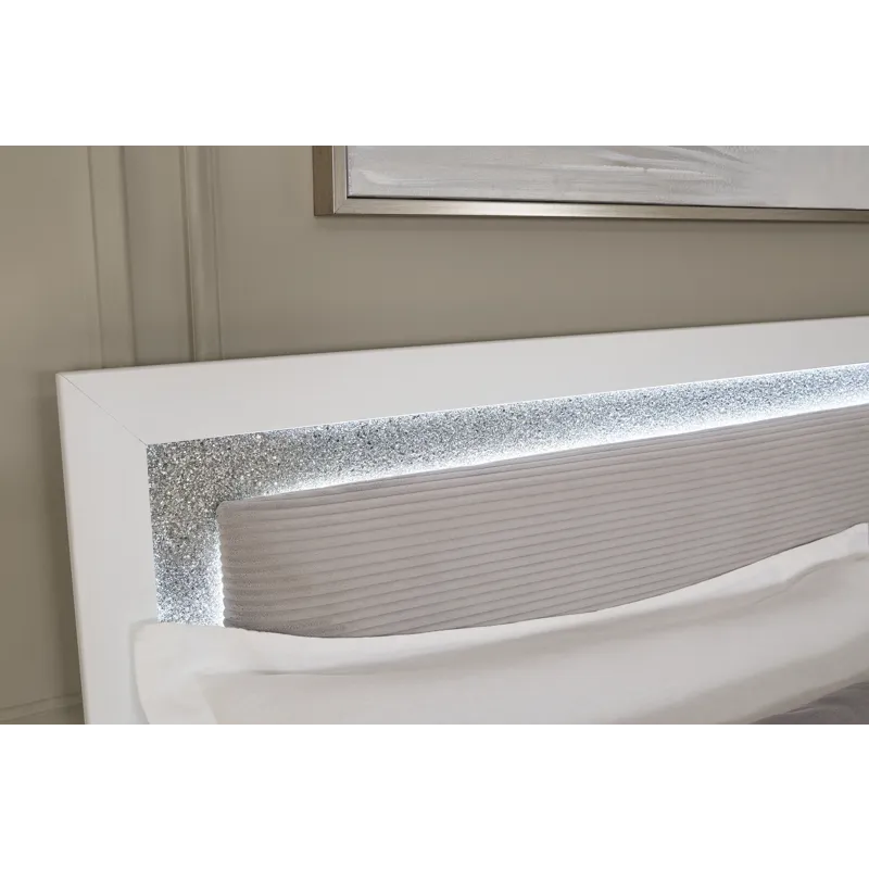 Maeling King Upholstered Panel Bed