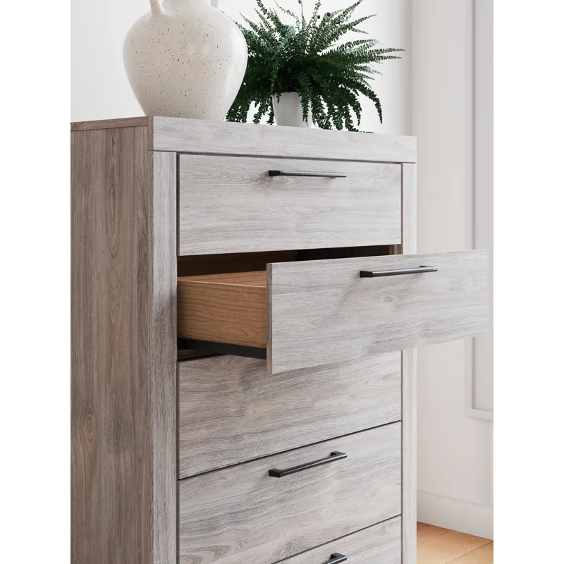 Broachmyn Chest of Drawers