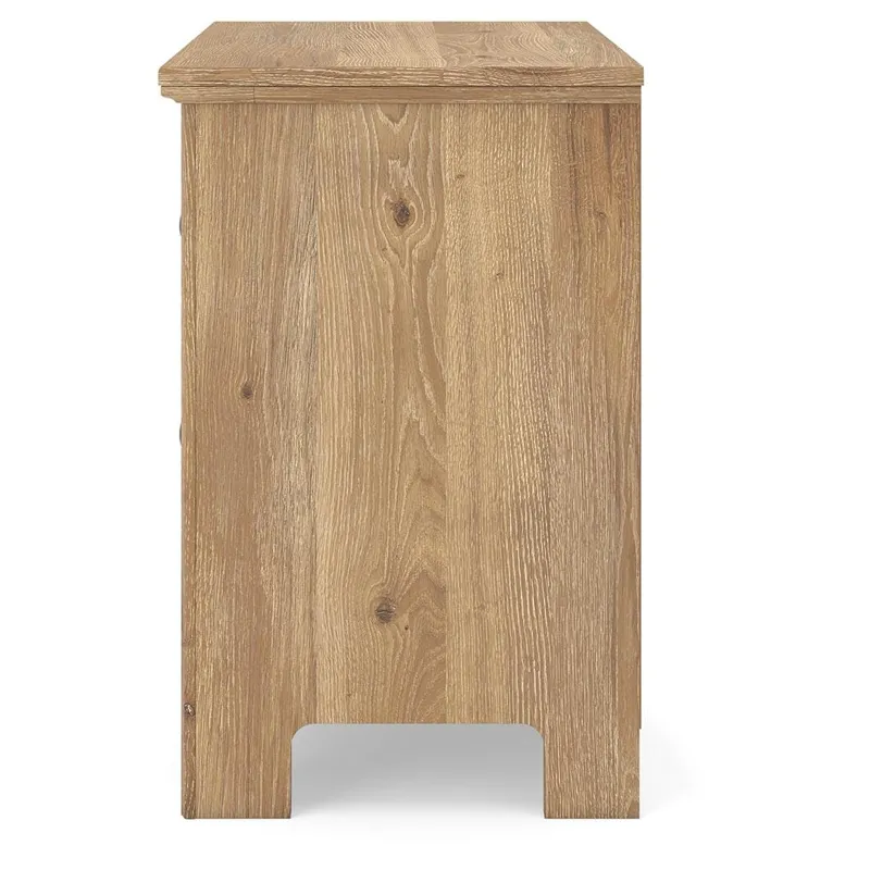 Makidern King Panel Bed, Dresser, Mirror and 2 Nightstands