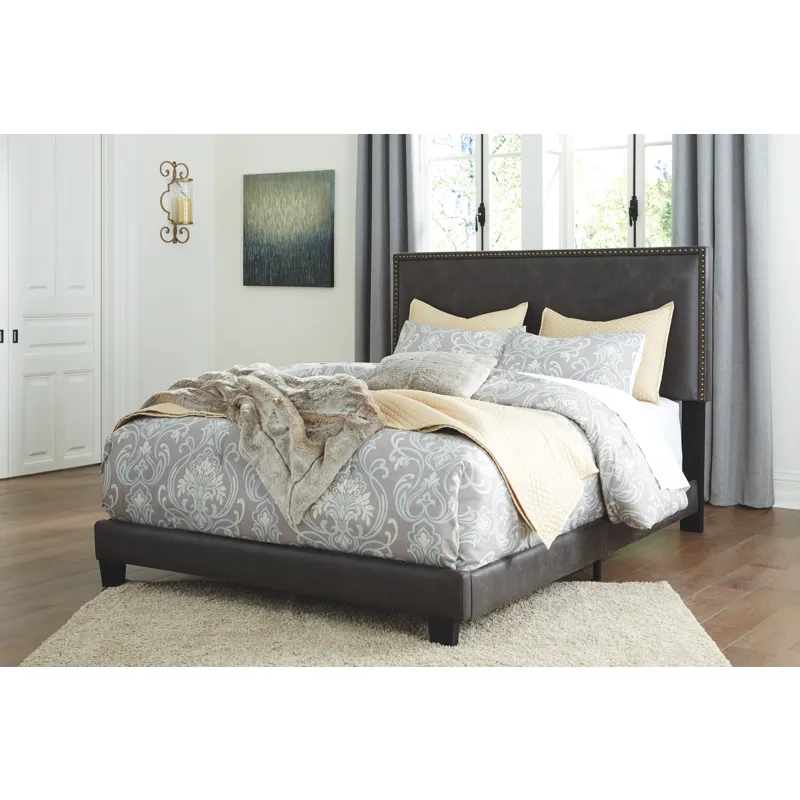 Dolante King Upholstered Bed