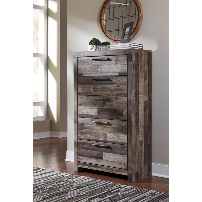 Derekson Queen Panel Storage Bed, 2 Chests and 2 Nightstands