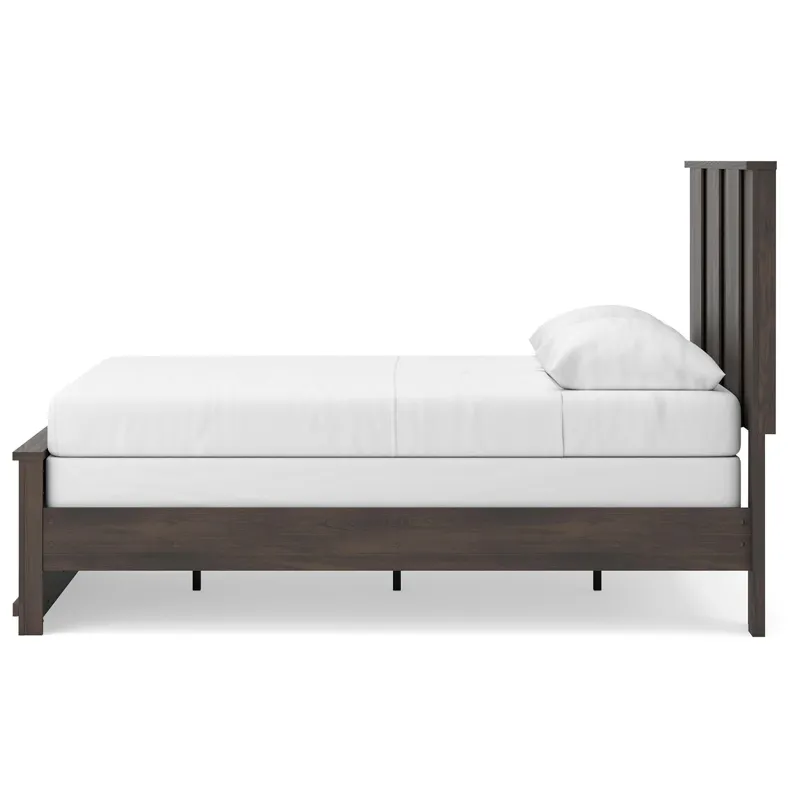 Jadiston Panel Bed