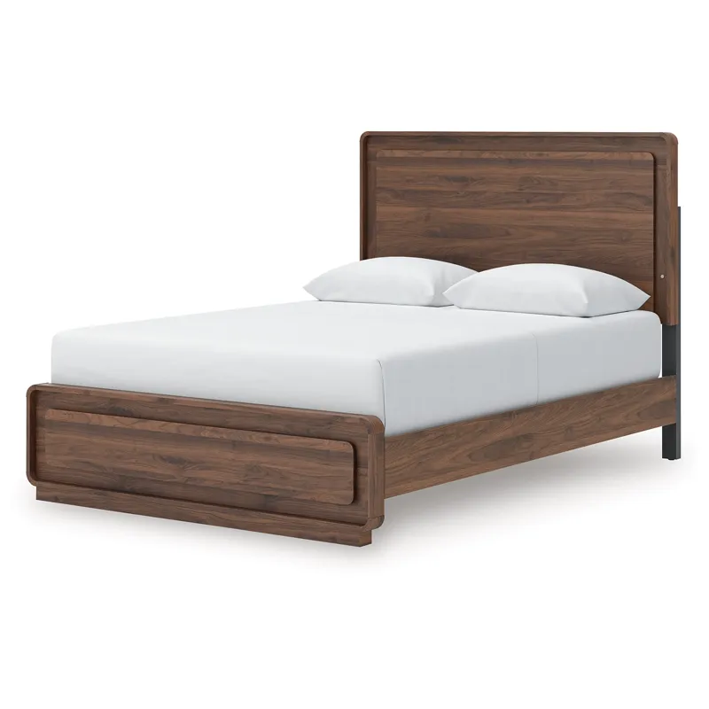 Fortlorn Queen Panel Bed