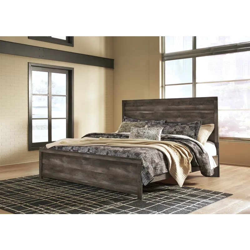 Wynnlow King Panel Bed and 2 Nightstands