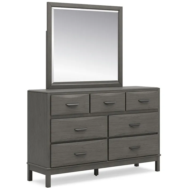 Triscanna Chest of Drawers