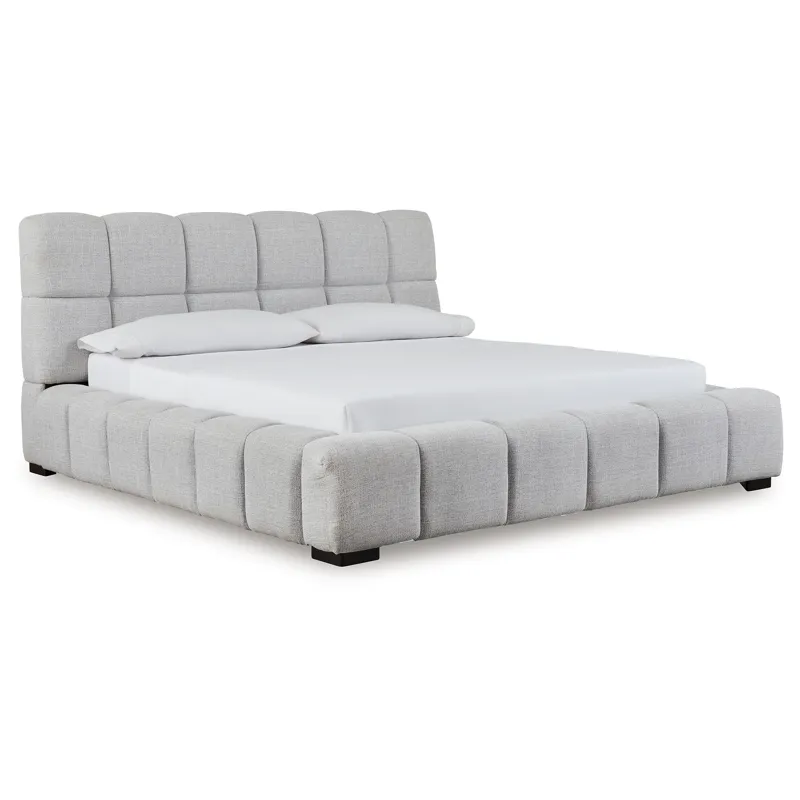 Grendusk King Upholstered Bed