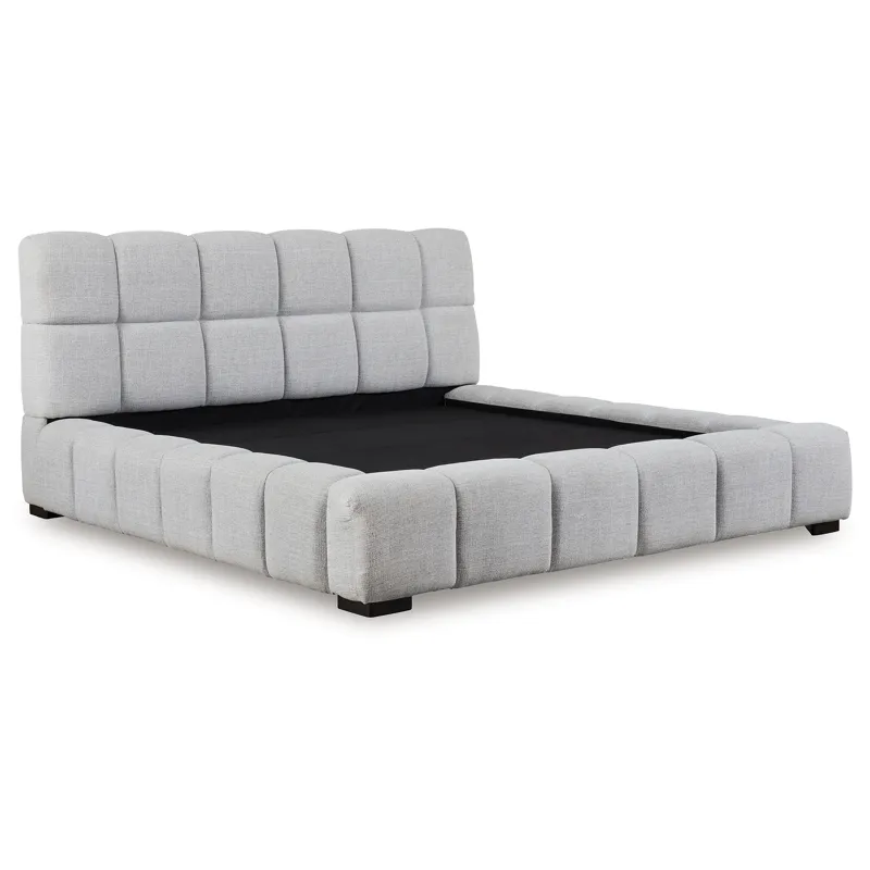 Grendusk King Upholstered Bed