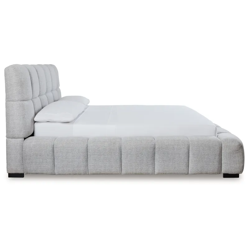 Grendusk King Upholstered Bed