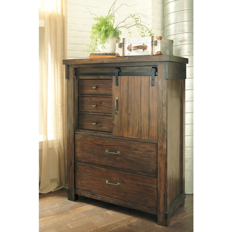 Lakeleigh Queen Panel Bed, Chest and 2 Nightstands