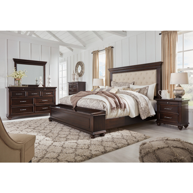 Brynhurst King Upholstered Bed with Storage