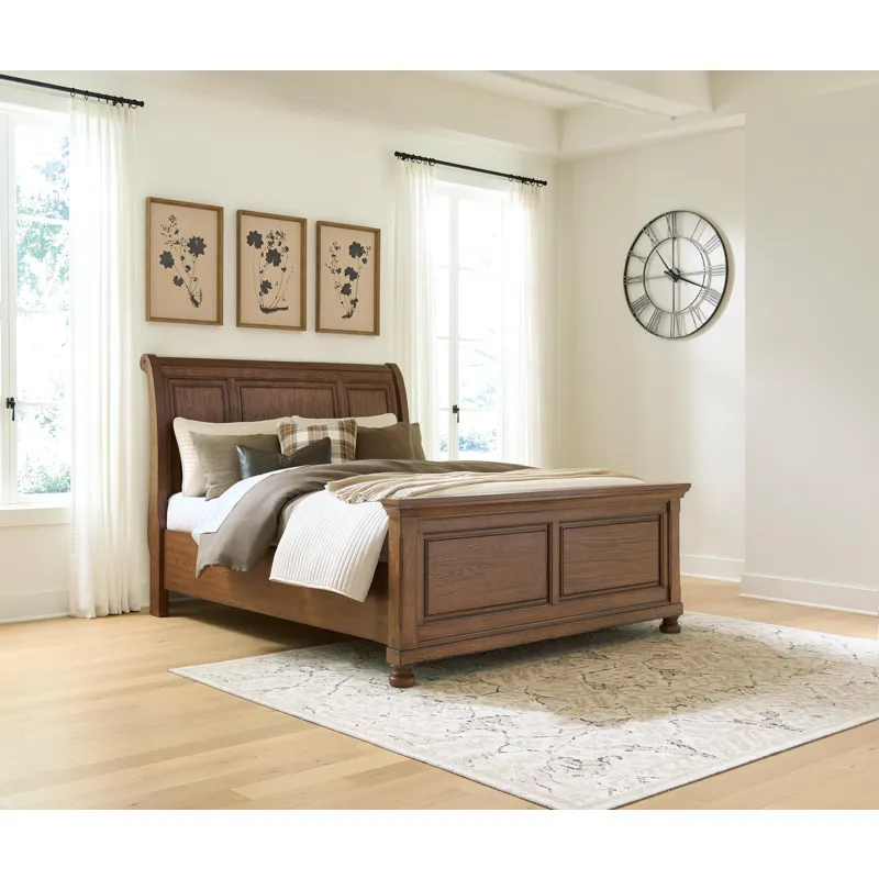 Zackaryn Queen Sleigh Bed