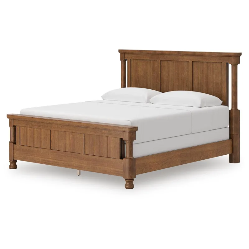 Chadworth King Poster Bed, Dresser and 2 Nightstands
