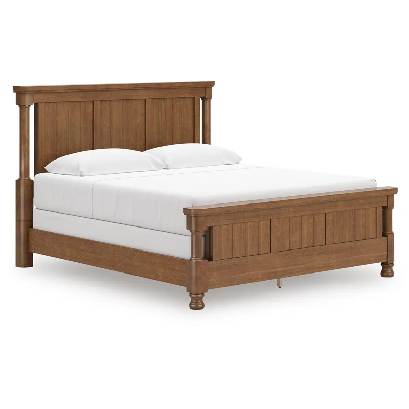 Chadworth King Poster Bed, Dresser and 2 Nightstands
