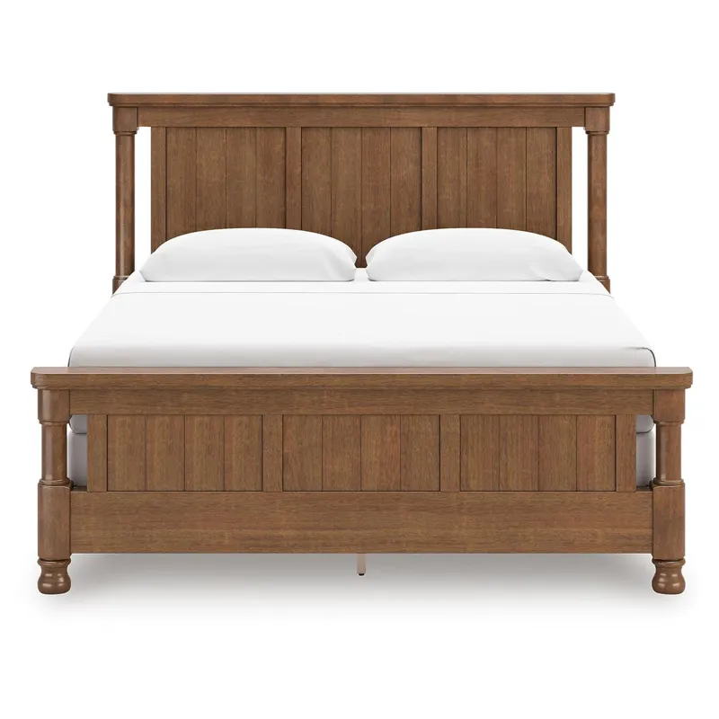 Chadworth King Poster Bed, Dresser and 2 Nightstands