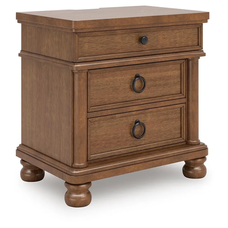 Chadworth King Poster Bed, Dresser and 2 Nightstands
