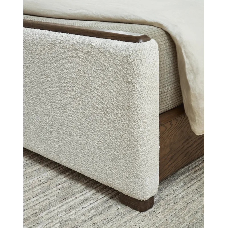 Darimore Upholstered Panel Bed