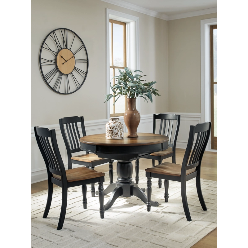 Clorazi Extension Dining Table and 4 Chairs