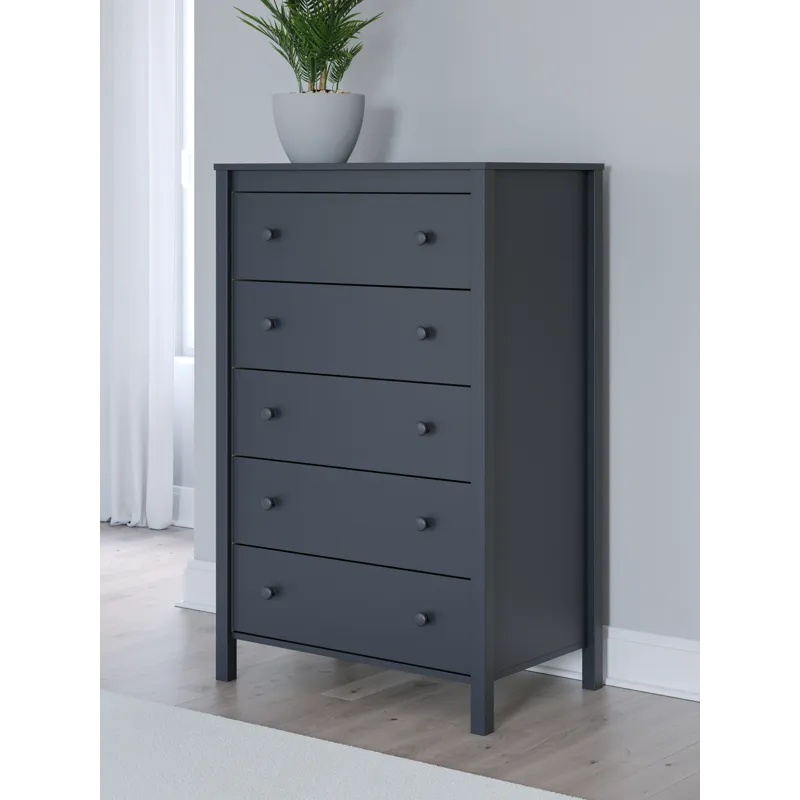 Simmenfort Chest of Drawers