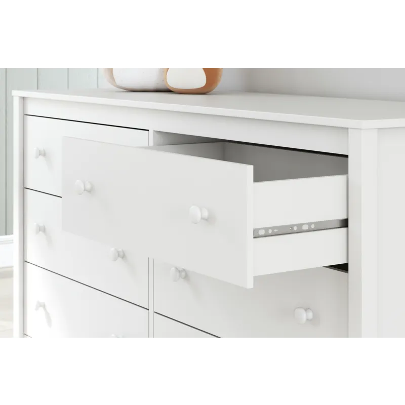 Hallityn Dresser