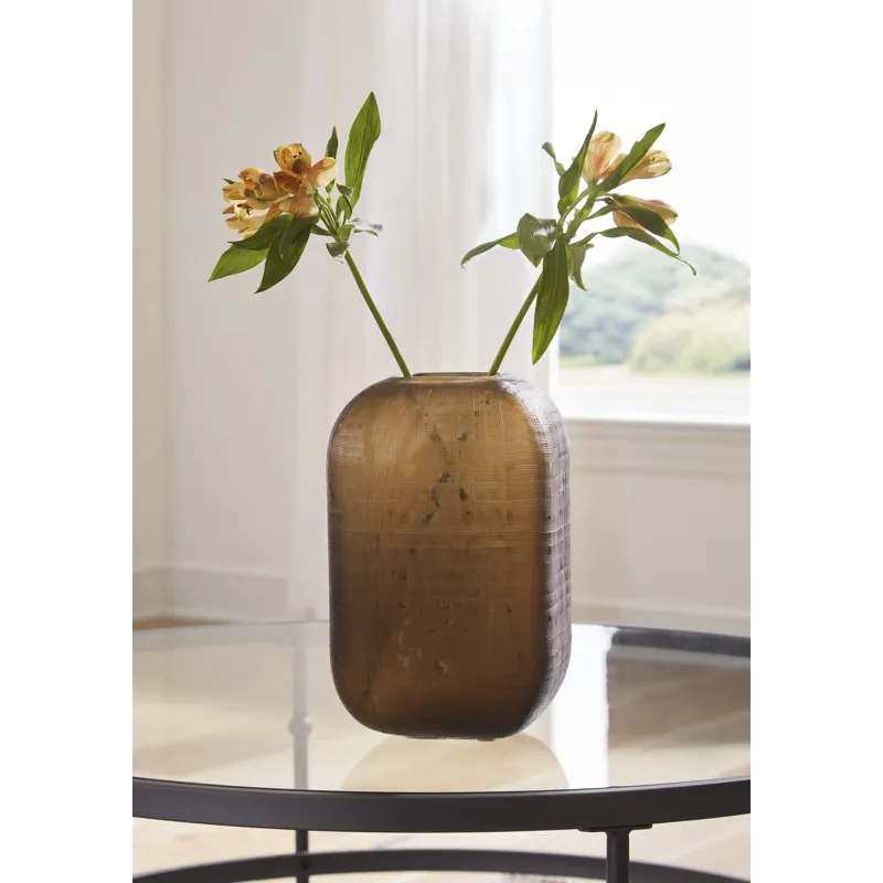 Capard Vase