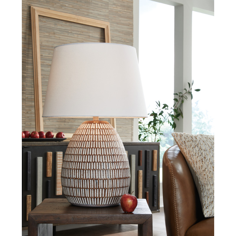 Ashley Furniture Darrich Lamp - Thumbnail 2
