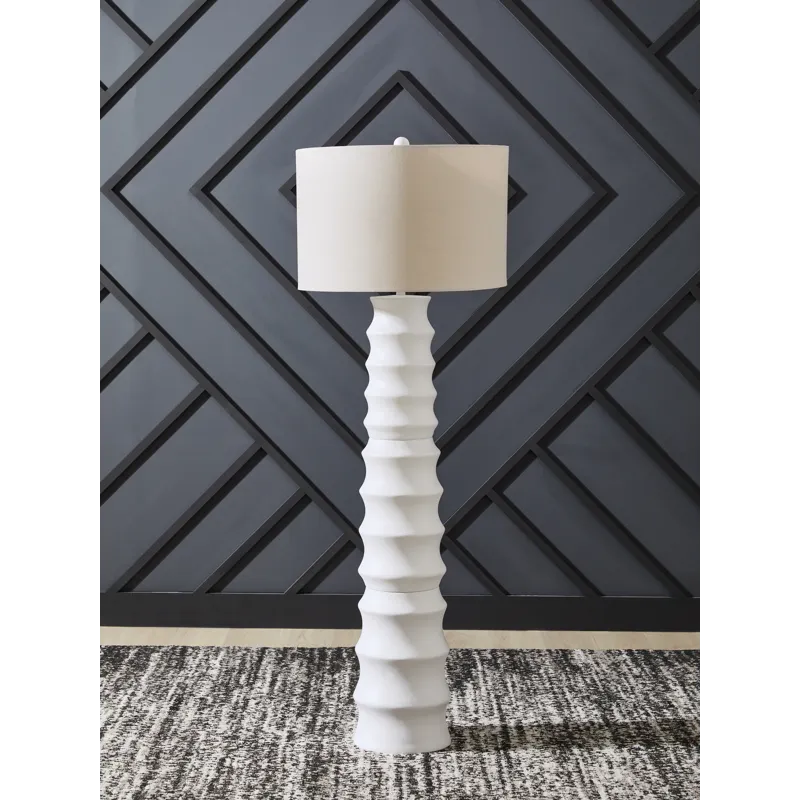 Veraleigh Floor Lamp