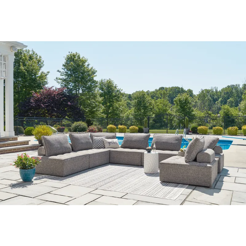 Bree Zee 8-Piece Outdoor Sectional