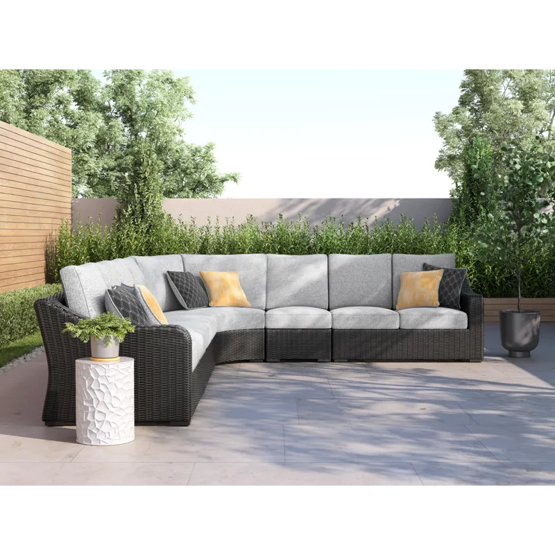 Beachcroft 6-Piece Outdoor Sectional