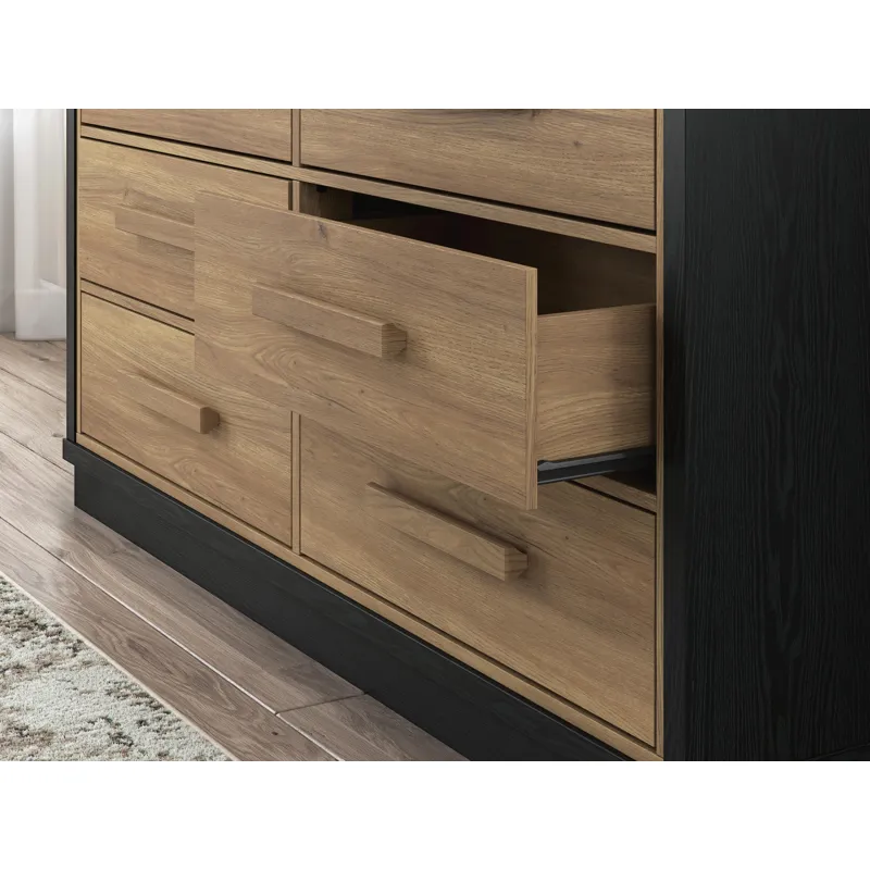 Kozmour Dresser