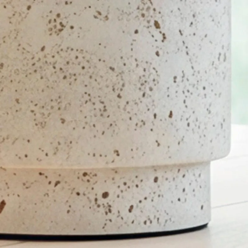 Bronnerdale Table Lamp