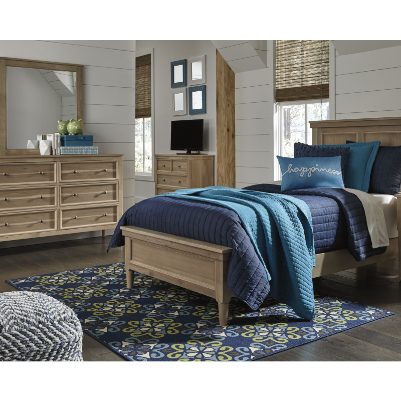 Glerok 7'10" x 10'10" Indoor/Outdoor Rug
