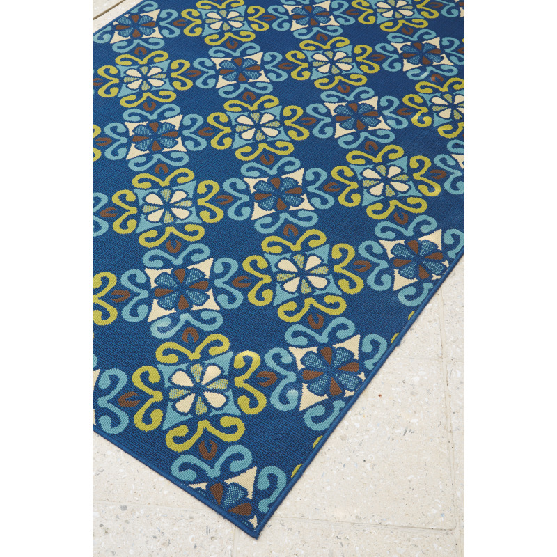 Glerok 7'10" x 10'10" Indoor/Outdoor Rug