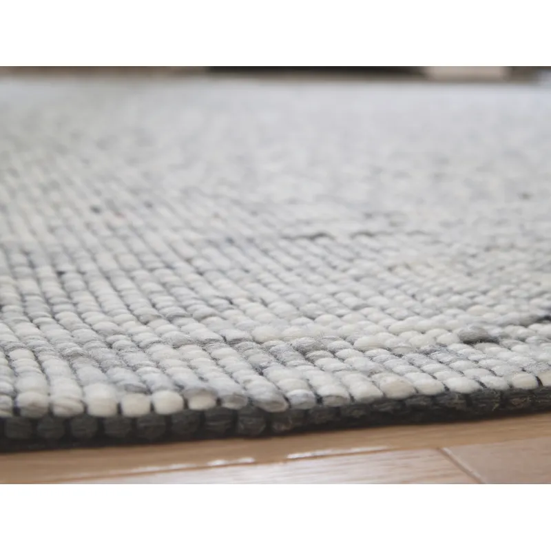 Jonalyn 5' x 7' Rug