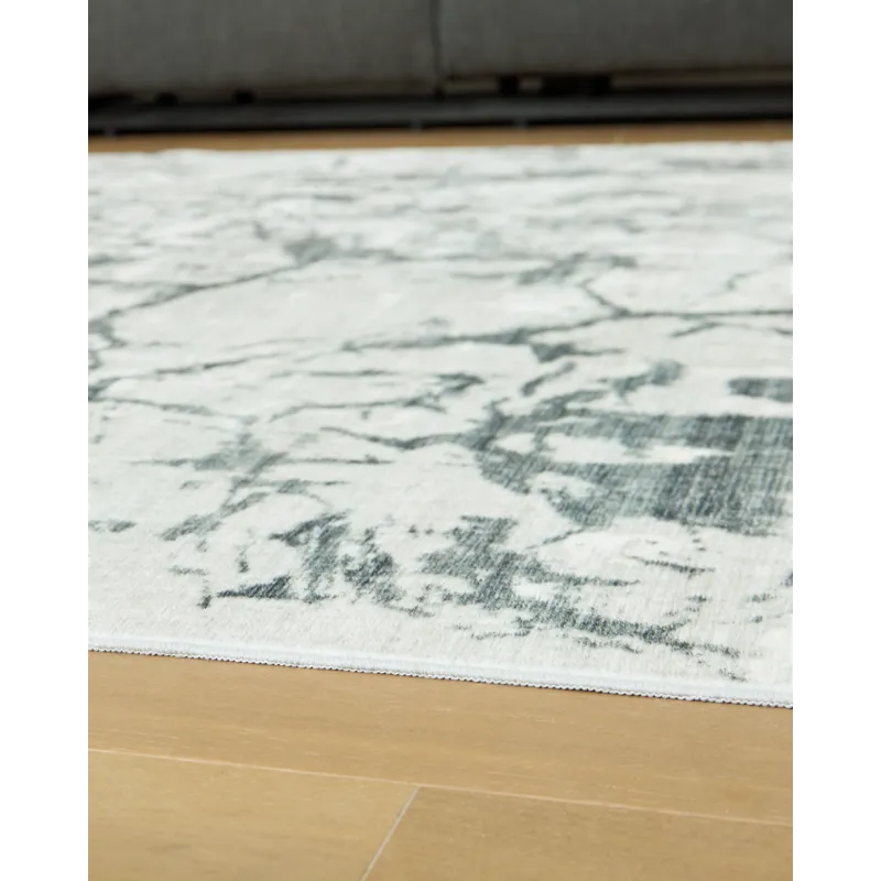 Tobinbury Washable 5' x 7' Area Rug