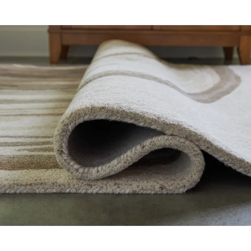 Rizwana 5\' x 7\' Area Rug