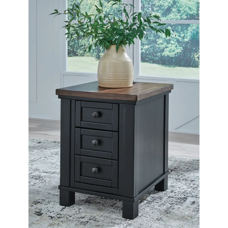 Wildenauer Chairside End Table