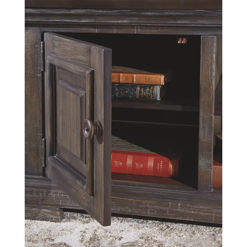 Wyndahl Coffee Table With Storage