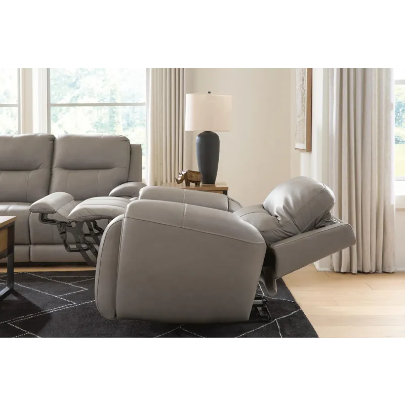 Trendsetter Power Reclining Sofa with Audio Seating