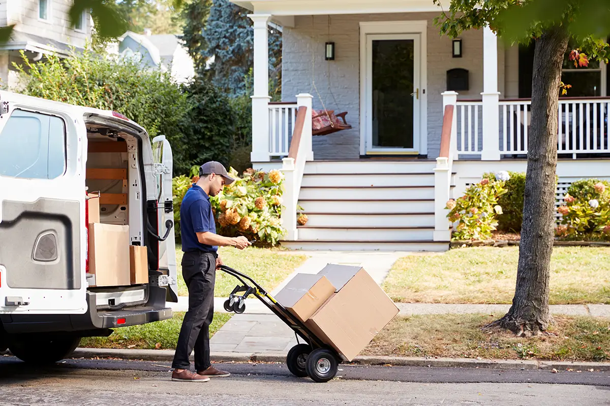 Delivery man arriving with the order