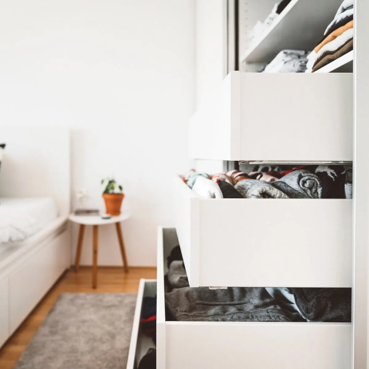 Features to Know About: Bedroom Furniture Storage