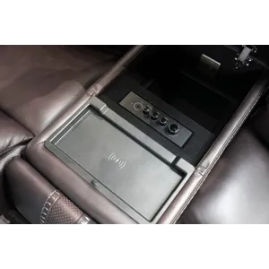 Powerluxe_LRMLOVSU5656_detail-2